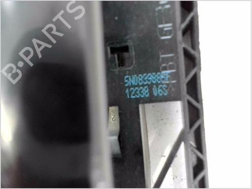 Front right exterior door handle VW TIGUAN (5N_) 2.0 TDI | BP26648494C129 