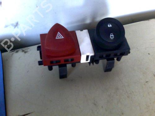 Used Warning switch RENAULT MEGANE II (BM0/1_, CM0/1_) 1.9 dCi (BM0G, CM0G) (120 hp) 26059788