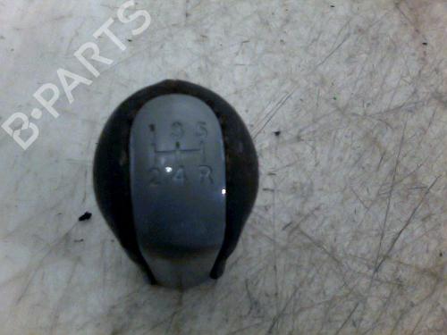Used Shift knob NISSAN X-TRAIL I (T30) 2.2 Di 4x4 (114 hp) 26072736