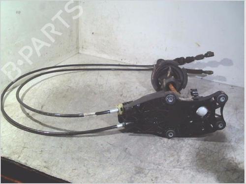 Used Shift knob FORD FIESTA V (JH_, JD_) 1.4 TDCi (68 hp) 31978805