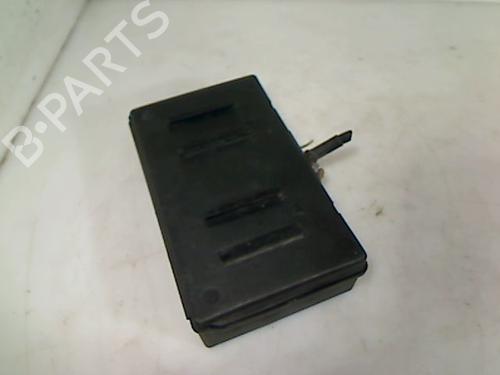 fuse-box-peugeot-407-6d_-2004-2005-2006-2007-2008-2009-2010-2011-26099501 main image