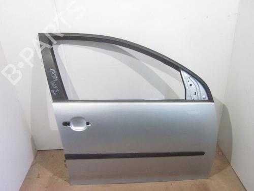Used Right front door VW GOLF V (1K1) 1.9 TDI (90 hp) 26091138