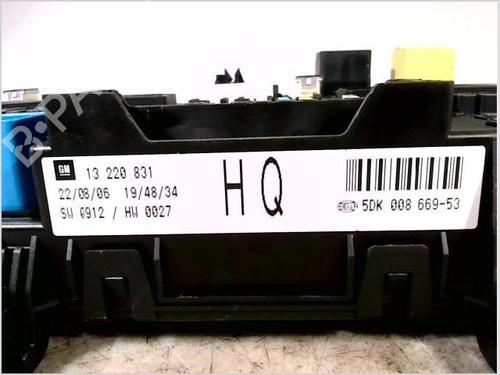 Fuse box OPEL ZAFIRA / ZAFIRA FAMILY B (A05) 1.9 CDTI (M75) | BP28324557E1 