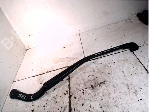 Used Front windshield wiper arm BMW 3 (E90) 320 d (163 hp) 26100097