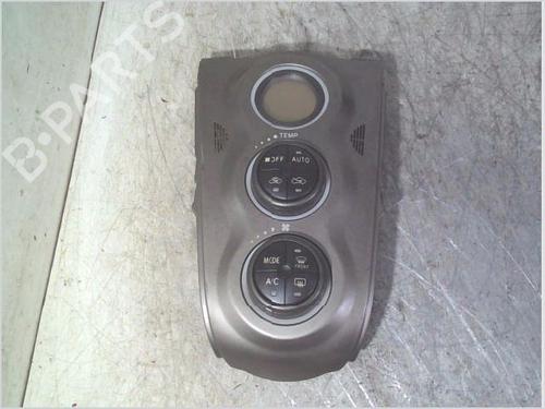 AC-Styringsenhed/Manøvreenhed TOYOTA YARIS (_P9_) 1.4 D-4D (NLP90_, NLP90R) (90 hp) 29713435