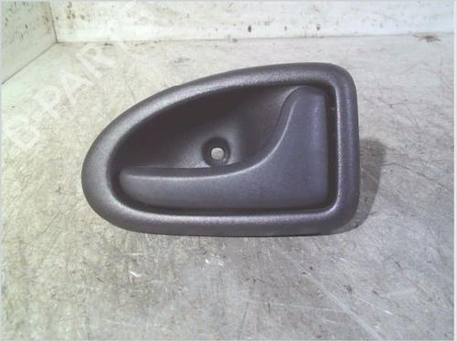 Høyre foran invendig håndtak RENAULT CLIO II (BB_, CB_) 1.5 dCi (B/CB07) (65 hp) 28730510