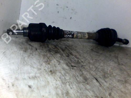 Used Left front driveshaft PEUGEOT 206 Hatchback (2A/C) 1.4 i (75 hp) 26090060