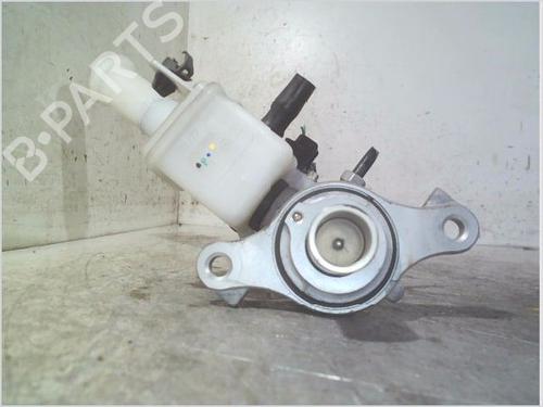 Brake master cylinder NISSAN JUKE (F15) 1.5 dCi | BP29633481M77 
