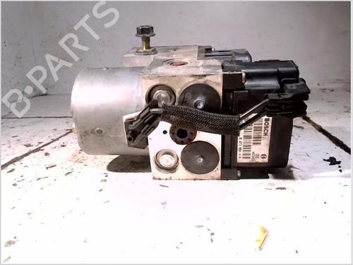 Used ABS pump RENAULT CLIO II (BB_, CB_) 1.4 16V (B/CB0L) (95 hp) 26102053