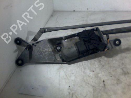 Used Front wiper motor RENAULT MODUS / GRAND MODUS (F/JP0_) 1.5 dCi (FP0G, JP0G) (68 hp) 26077238
