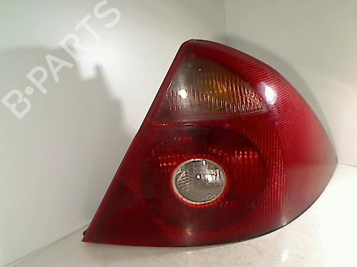 Used Right taillight FORD MONDEO III (B5Y) 2.0 16V TDDi / TDCi (115 hp) 26083616