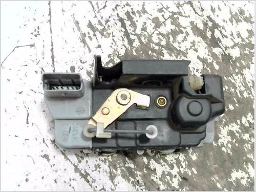 Fechadura trás direita CITROËN C5 I (DC_) 2.0 HDi (DCRHZB, DCRHZE) (109 hp) 31946343