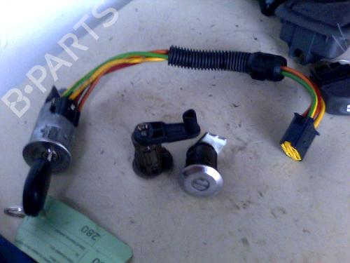 Used Ignition barrel RENAULT SCÉNIC I MPV (JA0/1_, FA0_) 1.9 dCi (JA05, JA1F) (102 hp) 29890566
