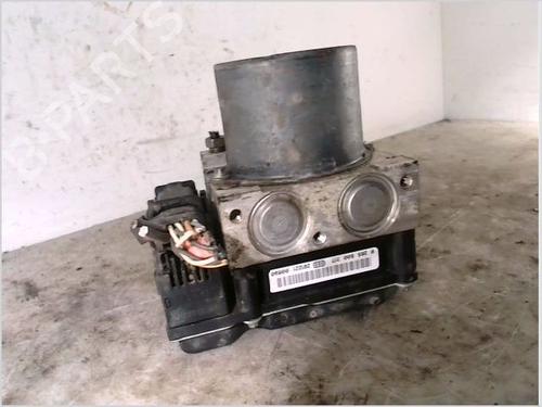 Used ABS pump RENAULT MEGANE II (BM0/1_, CM0/1_) 1.6 16V (BM0C, CM0C) (113 hp) 26105344