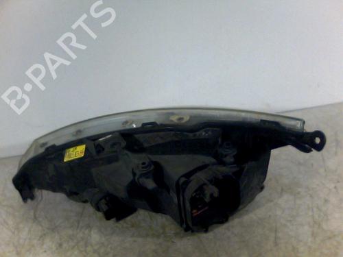 Right headlight FORD FOCUS I Turnier (DNW) 1.6 16V | BP26103619C29 