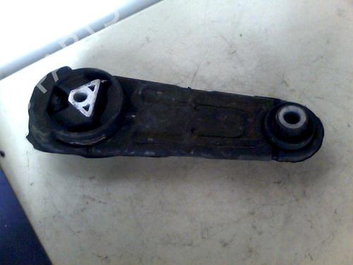 Used Engine mount RENAULT CLIO III (BR0/1, CR0/1) 1.5 dCi (BR17, CR17) (86 hp) 26119370