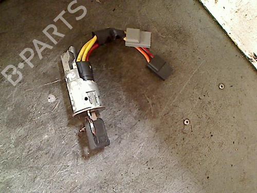 Used Ignition barrel RENAULT 19 I (B/C53_) 1.4 (80 hp) 26059011