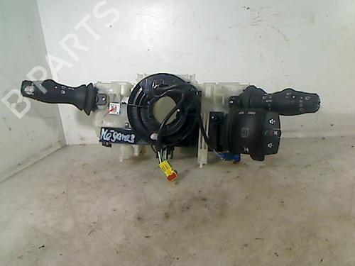 Used Steering column stalk RENAULT MEGANE III Grandtour (KZ0/1) 1.5 dCi (KZ09, KZ0D, KZ1G, KZ29, KZ14, KZ1W, KZ10, KZ1F,... (110 hp) 26091125