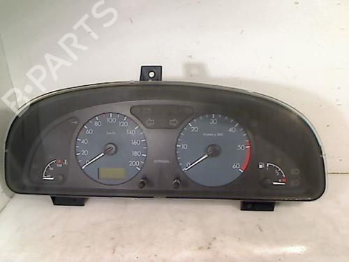 Used Instrument cluster CITROËN XSARA (N1) 2.0 HDi 90 (90 hp) 26080242