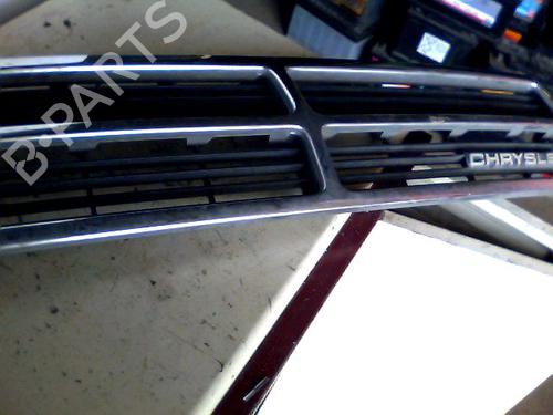 Used Grille CHRYSLER VOYAGER II (ES) 2.5 TD (118 hp) 29314343
