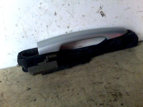 Used Rear left exterior door handle RENAULT LAGUNA II (BG0/1_) 1.9 dCi (BG08, BG0G) (120 hp) 26062100