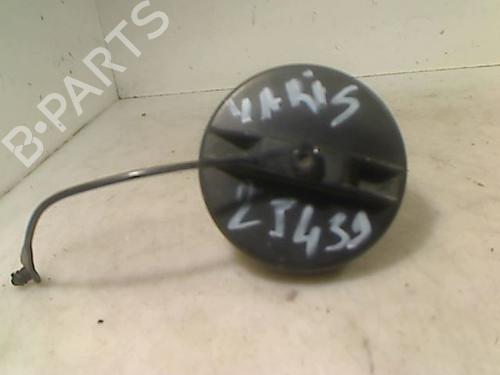 Used Fuel cap TOYOTA YARIS (_P1_) 1.0 (SCP10_, SCP10R) (68 hp) 26087452