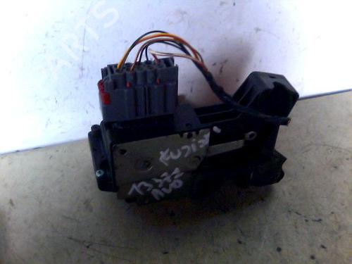 Used Front right lock FORD FUSION (JU_) 1.4 TDCi (68 hp) 26084706