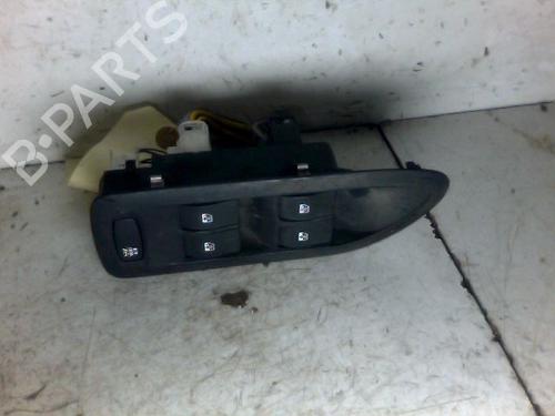 Used Switch RENAULT LAGUNA II Grandtour (KG0/1_) 1.6 16V (KG0A, KG0L) (107 hp) 26092484