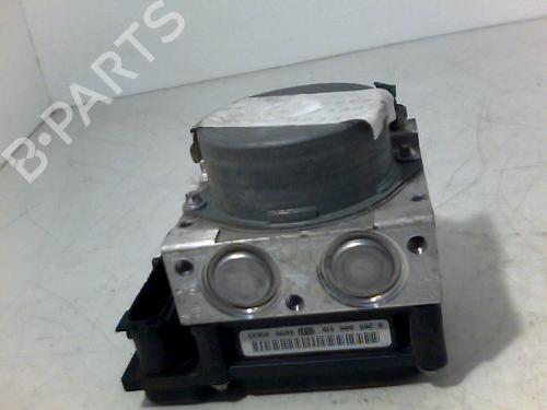 Used ABS pump RENAULT SCÉNIC II (JM0/1_) 1.5 dCi (JM1E, JM16) (106 hp) 26065301