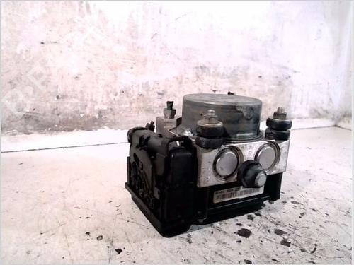 Used ABS pump RENAULT CLIO III (BR0/1, CR0/1) 1.5 dCi (75 hp) 26110791