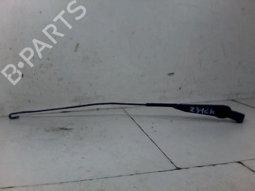 Used Front windshield wiper arm RENAULT TRAFIC Van (T_, P_, V_) 2.5 D (75 hp) 26078957
