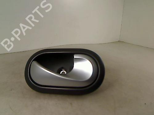 Used Front right interior door handle RENAULT CLIO III (BR0/1, CR0/1) 1.5 dCi (75 hp) 26084877