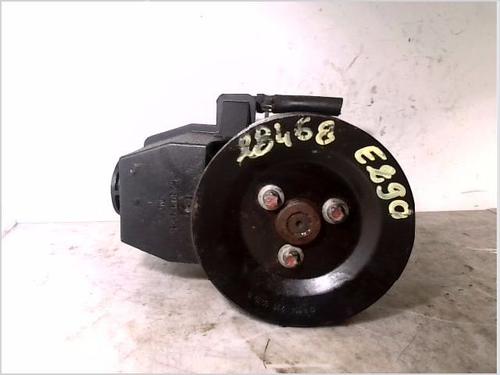 Used Steering pump MERCEDES-BENZ E-CLASS (W210) E 290 Turbo-D (210.017) (129 hp) 26106804