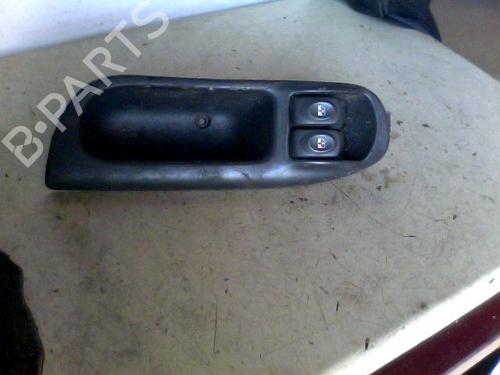 Schakelaar RENAULT SCÉNIC I MPV (JA0/1_, FA0_) 1.9 dCi (JA05, JA1F) (102 hp) 31694457