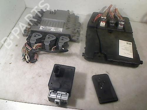 Used Engine control unit (ECU) RENAULT MEGANE II (BM0/1_, CM0/1_) 1.5 dCi (BM1E, CM1E) (106 hp) 26082603