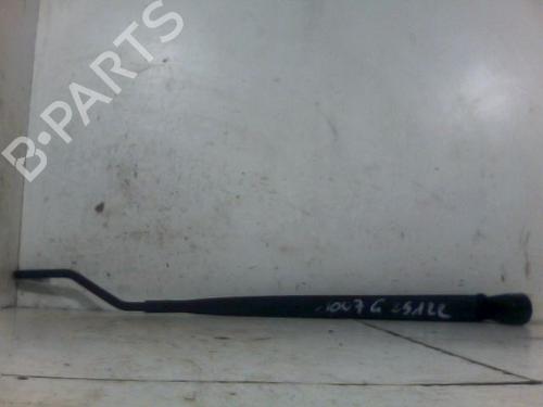 Front windshield wiper arm PEUGEOT 1007 (KM_) 1.4 HDi | BP26089804C143