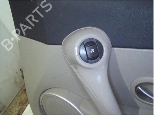 Used Switch RENAULT CLIO III (BR0/1, CR0/1) 1.5 dCi (BR17, CR17) (86 hp) 26113094