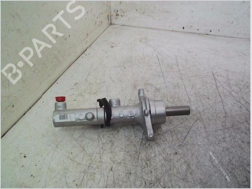 Used Brake master cylinder RENAULT TRAFIC III Bus (JG_) 1.6 dCi 120 (JGMS) (121 hp) 26115296