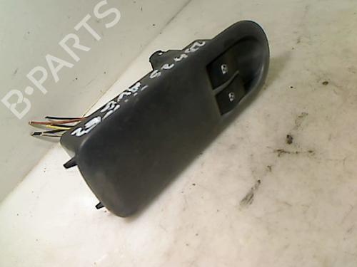 Used Switch RENAULT MEGANE II Estate (KM0/1_) 1.5 dCi (KM1F) (86 hp) 26080735