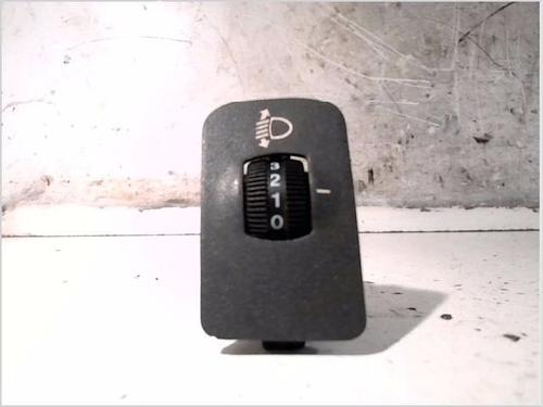 Used Headlight switch FIAT DUCATO Platform/Chassis (244_) 2.3 JTD (110 hp) 29497181