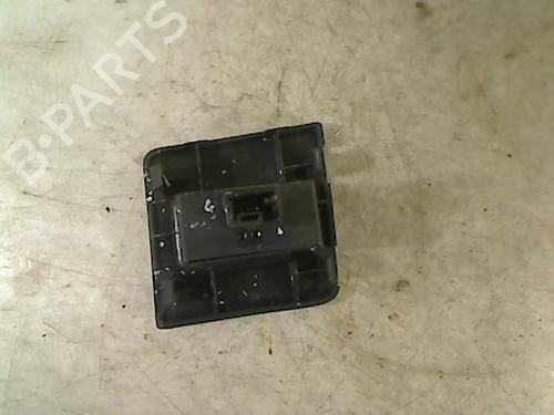 Headlight switch PEUGEOT 407 (6D_) 2.0 HDi 135 (6DRHRH, 6DRHRE, 6DRHRG, 6DRHRJ) | BP26086672I24 