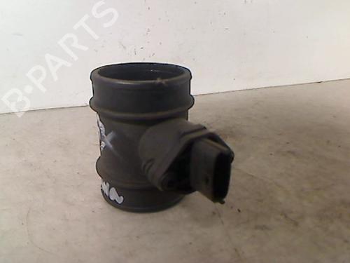 Débitmètre de masse D'Air FIAT BRAVO I (182_) 1.9 JTD 105 (105 hp) 33007248