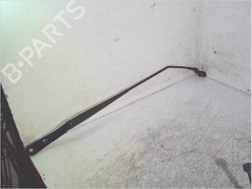Used Front windshield wiper arm FORD FIESTA VII (HJ, HF) 1.0 EcoBoost (101 hp) 26119790