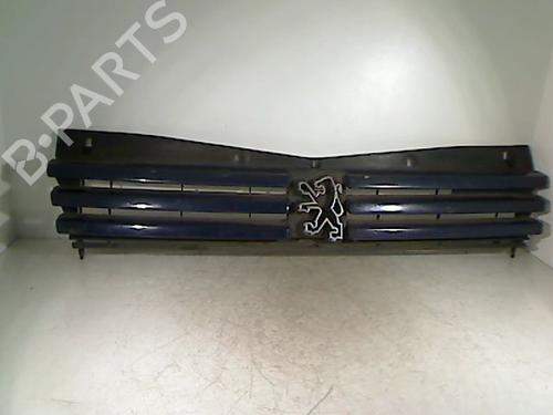 Used Grille PEUGEOT 205 II (20A/C) 1.4 (67 hp) 26083321