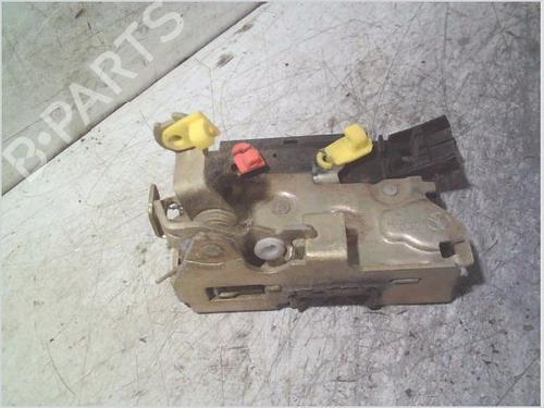 Used Front left lock RENAULT RAPID Box Body/MPV (F40_, G40_) 1.9 D (F40P, F40N, F40E) (64 hp) 26113886
