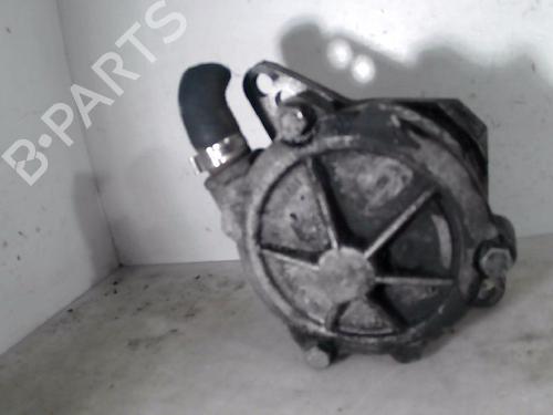 Used Vacuum pump BMW 3 (E46) 330 d (184 hp) 26102142