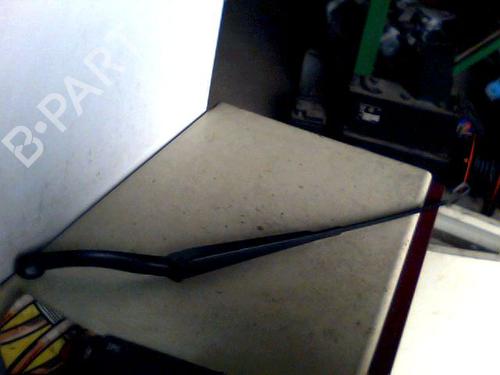 Used Front windshield wiper arm PEUGEOT 307 (3A/C) 2.0 HDi 90 (90 hp) 28603861