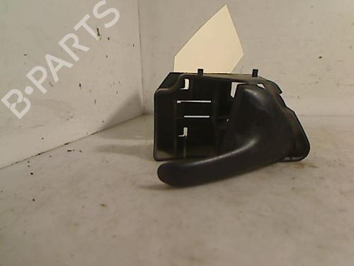 Used Front right interior door handle VW POLO III (6N1) 64 1.9 D (64 hp) 26078102