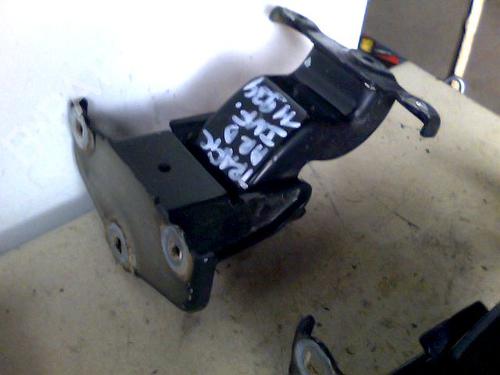 Used Hinge/Door check strap Hinge/Door check strap RENAULT TRAFIC II Van (FL) 1.9 dCi 100 (FL0C, FL0K, FL0B) (101 hp) 36699556 36699556