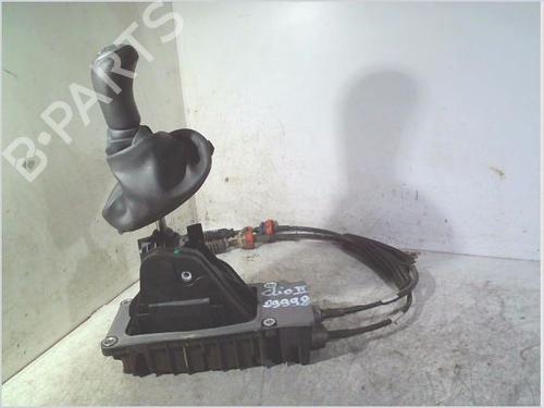 Used Shift knob RENAULT CLIO II (BB_, CB_) 1.5 dCi (B/CB3M) (64 hp) 28610251